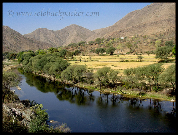 Landscape On The Way to Kumbhalgarh.jpg