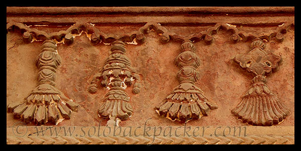 Decoration@ A Kitchen Wall, Outside Jodha Bai's Palace, Fatehpur Sikri