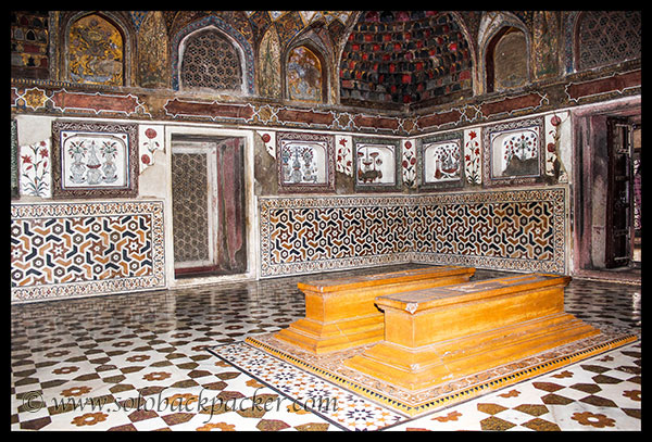 Cenotaph inside the tomb