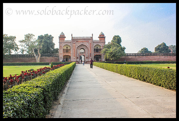 Main entrance of Etmad-Ud-Daula's Tomb