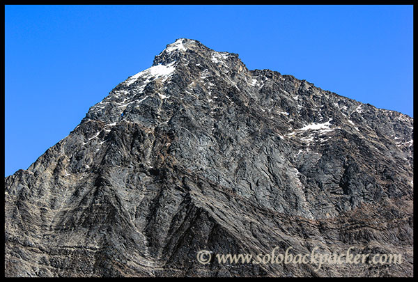 Another Peak between Trishul and Nanda Gunti