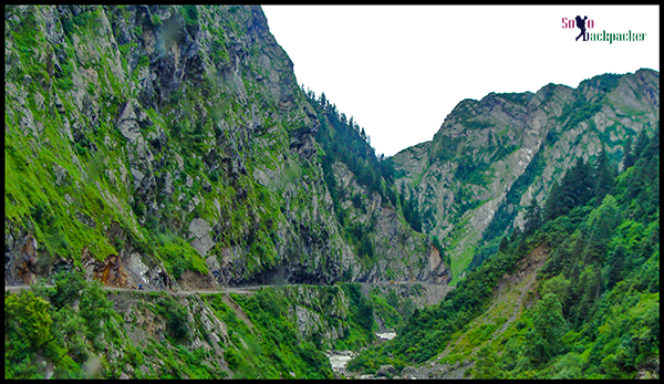 Road from Joshimath to Badrinath