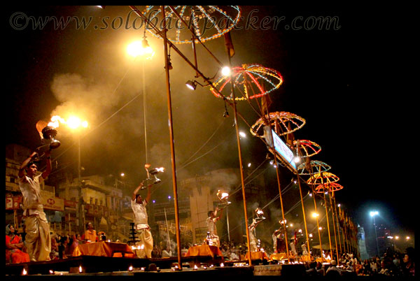 Read more about the article Ganga Aarti in Varanasi