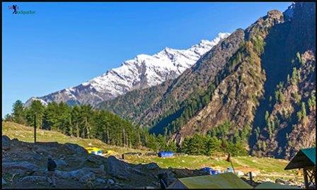 Read more about the article Kheerganga: Trekking To A Himalayan Heaven Of The Restless Souls